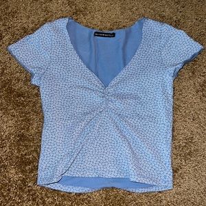 Brandy Melville Cropped Shirt